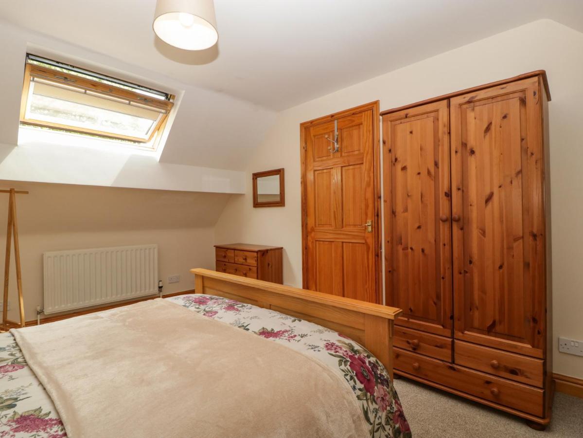 Whitlow Lodge Annex กลอสเตอร์ ภายนอก รูปภาพ